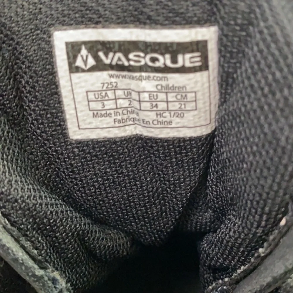 Vasque Youth St. Elias Ultra Dry #7252 Hiking Boots - Size 3